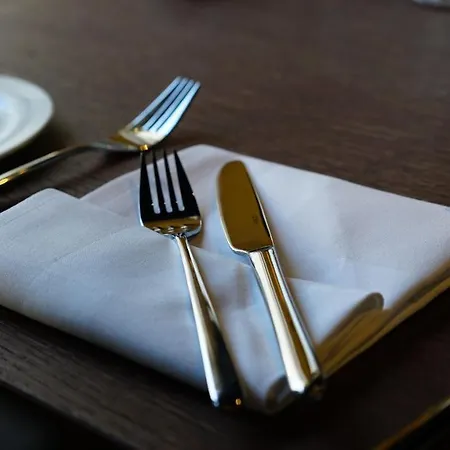 מלון Donatello גוסאו